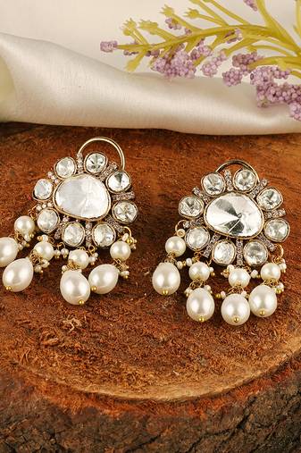Gold plated kundan stud earrings