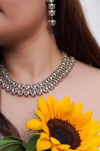 Gold plated kundan necklace set