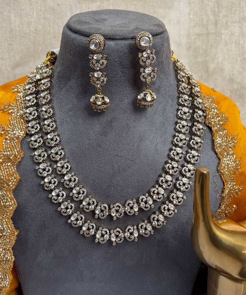Gold plated kundan necklace set