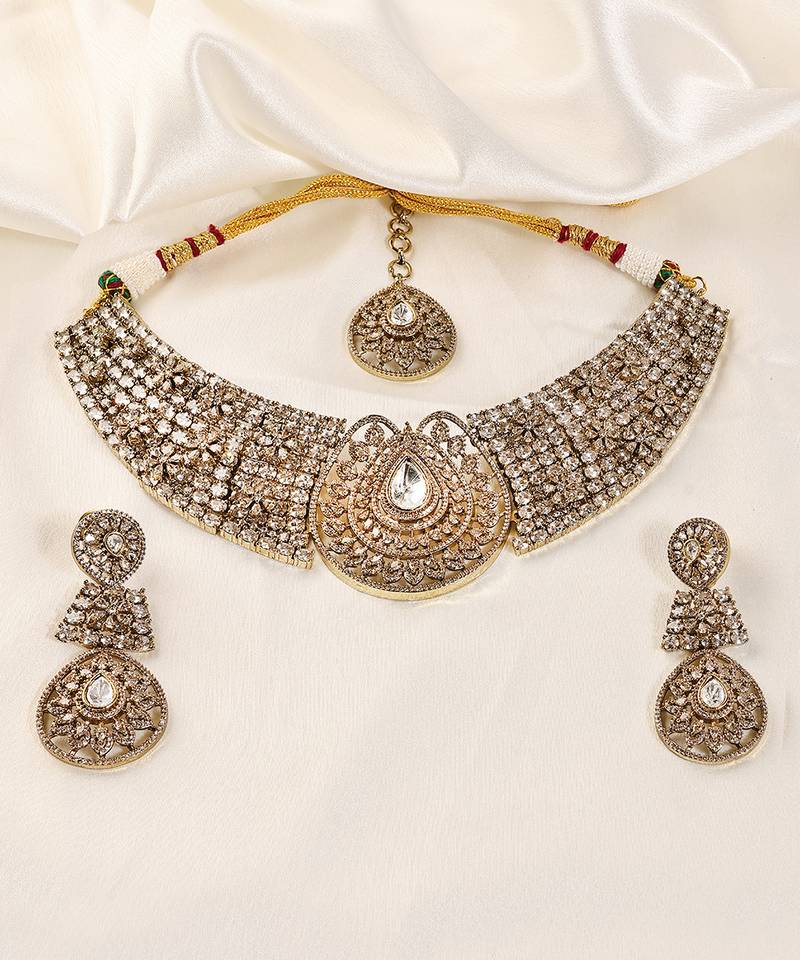 Gold plated kundan necklace set