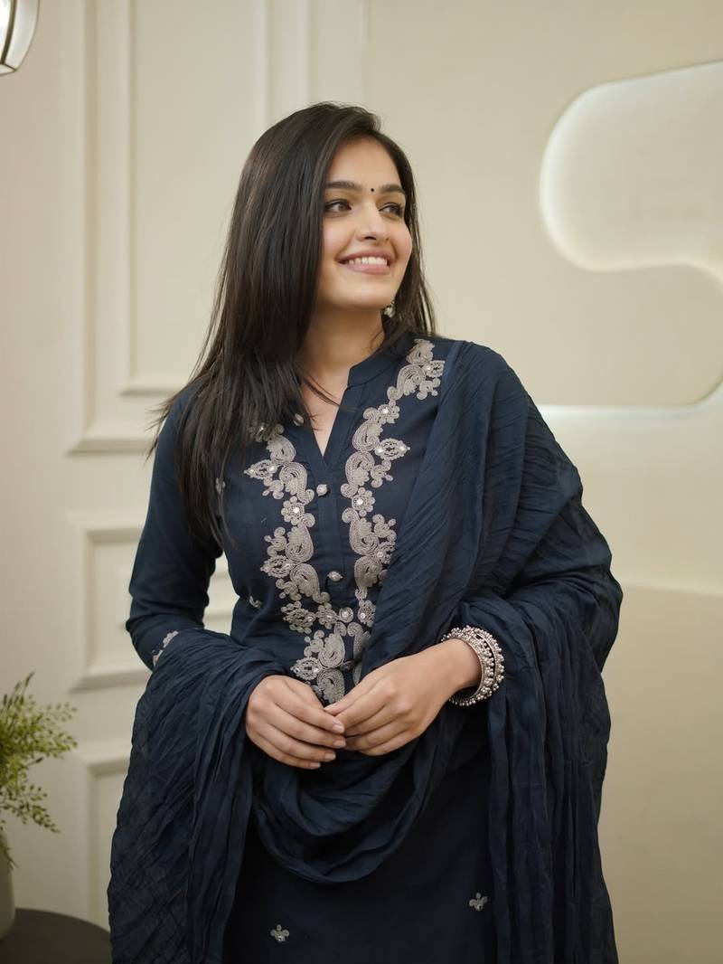 Women Embroidered Straight Kurta Suit Set