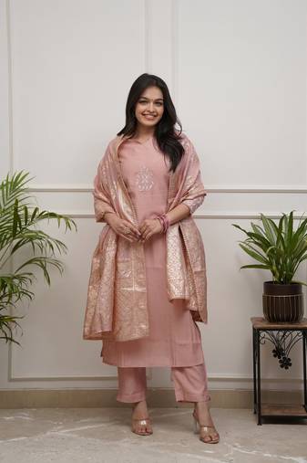 Women Ethnic Motifs Embroidered Regular Thread Work Kurta with Trousers & With Dupatta