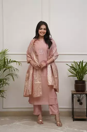 Women Ethnic Motifs Embroidered Regular Thread Work Kurta with Trousers & With Dupatta