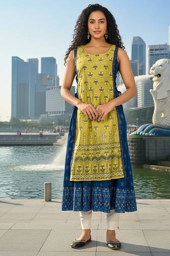 Red  cotton inner with chanderi layered jacket kurti set