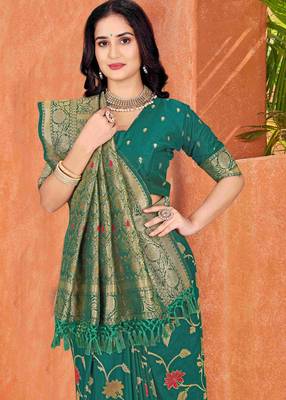 Emerald Green Dola Art Silk Saree with Traditional Zari Border and Designer Pallu By Maharanga 4