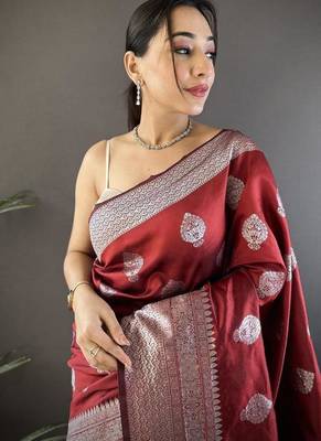 soft Art silk maroon  floral motifs banarasi 5