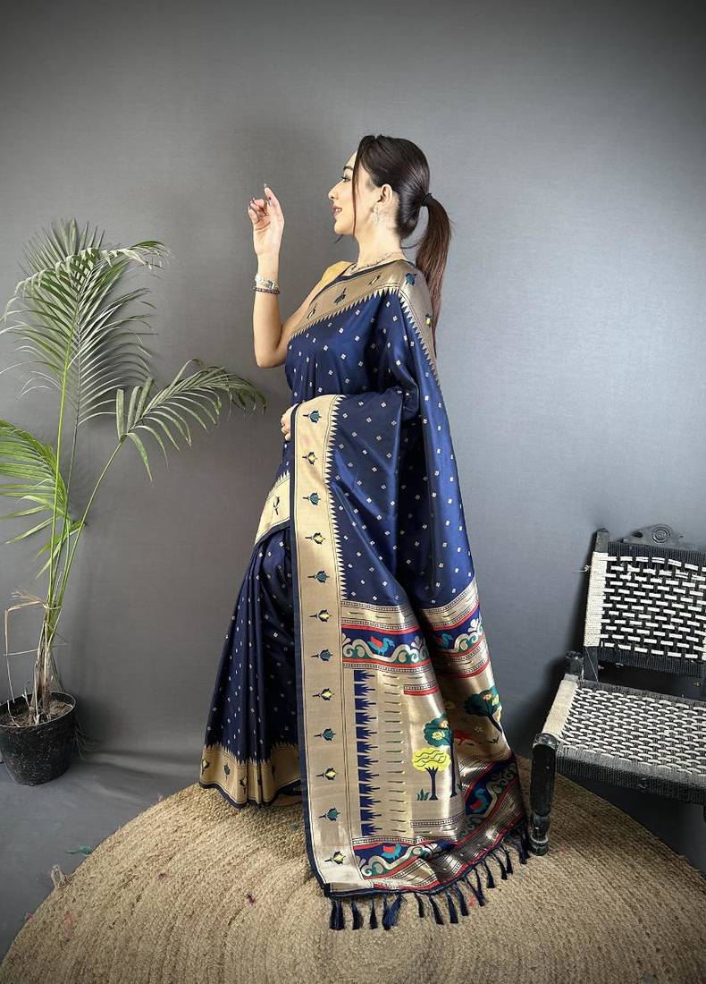 soft lichi art silk  dark blue peacock & floral motifs kanchipuram saree