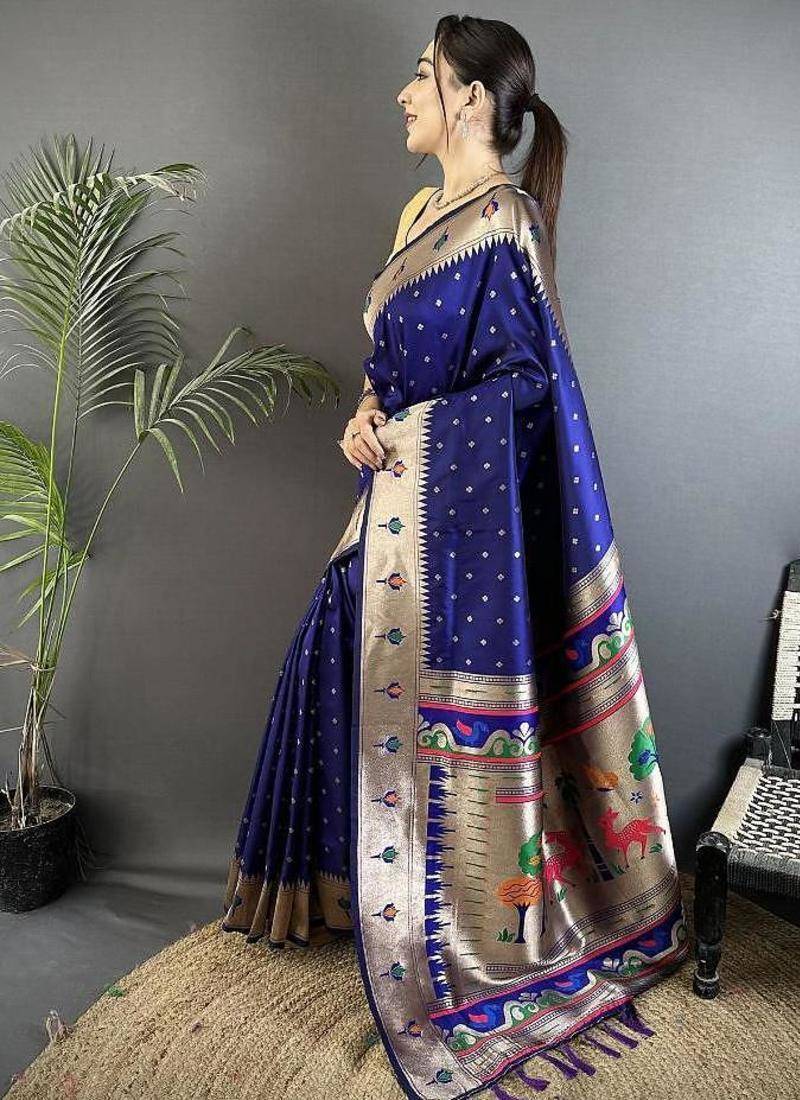 soft lichi art silk royal blue peacock & floral motifs kanchipuram saree