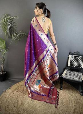 soft lichi Art silk magenta peacock & floral motifs kanchipuram saree 3