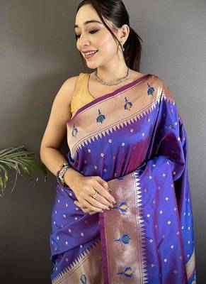 soft lichi Art silk purple peacock & floral motifs kanchipuram saree 5