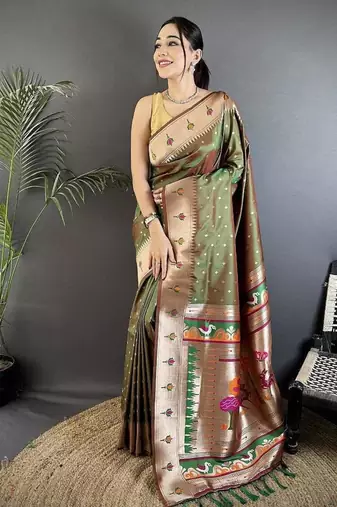 soft lichi art silk mehendi green peacock & floral motifs kanchipuram saree