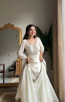 White Chinon Embroidered Salwaar Suit 2