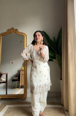 White Chinon Embroidered Salwaar Suit 4