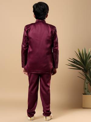 Boys burgundy satin wavy embroidered sequined sherwani & trouser set with shrug and necklace 2