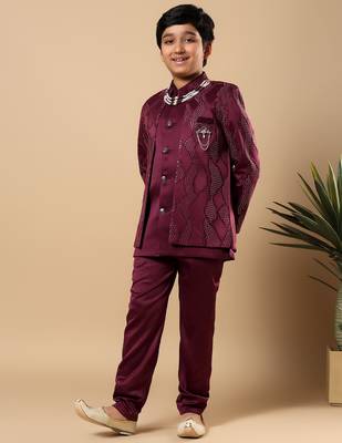 Boys burgundy satin wavy embroidered sequined sherwani & trouser set with shrug and necklace 4