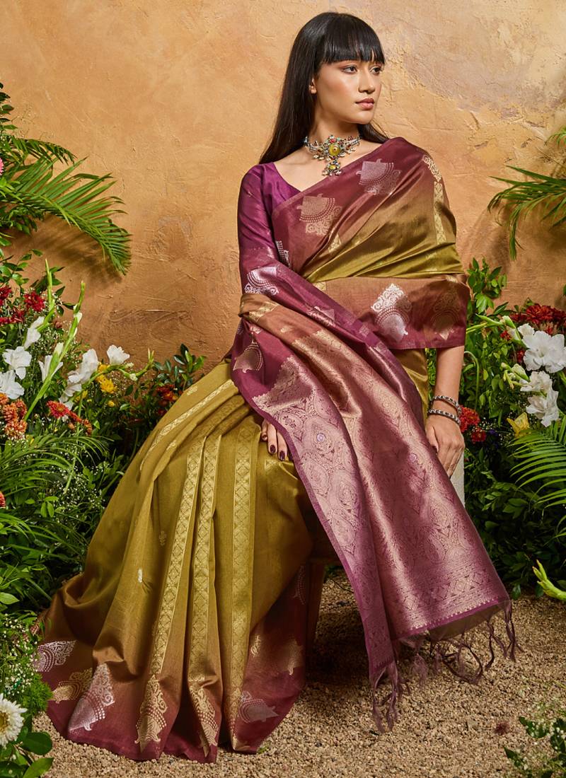 mehndi handloom weaving paper silk blend tradional wear saree