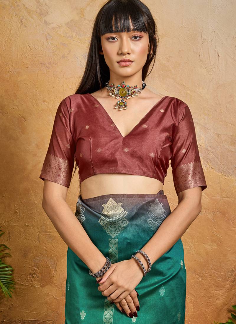 peacock green handloom weaving paper silk blend tradional wear saree