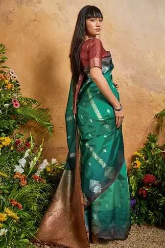 peacock green handloom weaving paper silk blend tradional wear saree