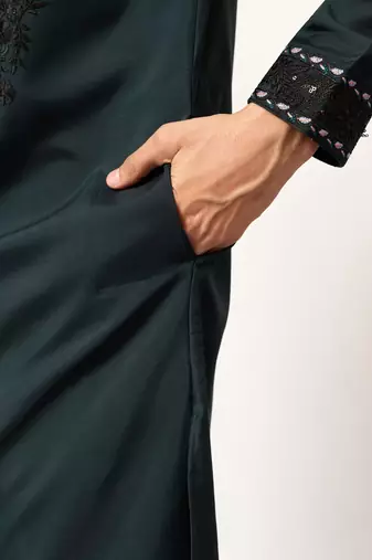 GREEN VISCOSE SILK THREAD & SEQUINS EMBROIDERED WORK FUNCTION FESTIVAL MARRIAGE PARTY WEAR STRAIGHT KURTA DUPATTA
