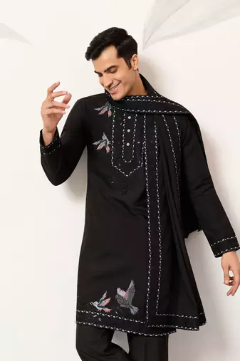 BLACK VISCOSE SILK THREAD & SEQUINS EMBROIDERED WORK FUNCTION FESTIVAL MARRIAGE PARTY WEAR STRAIGHT KURTA DUPATTA
