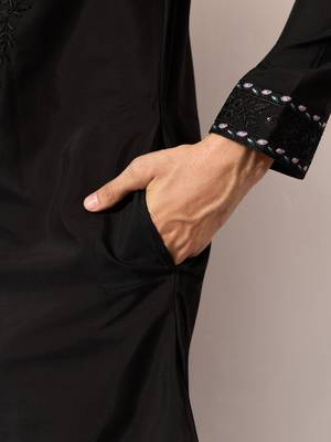 BLACK VISCOSE SILK THREAD & SEQUINS EMBROIDERED WORK FUNCTION FESTIVAL MARRIAGE PARTY WEAR STRAIGHT KURTA DUPATTA 5