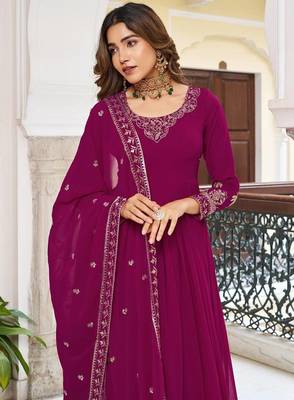 Wine Thread & Sequins Work Gown Set 4