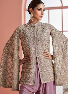 Women mauve & gold printed cape style kurta with flared palazzo pants 4