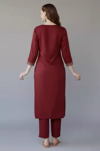 Maroon embroidered rayon kurta set
