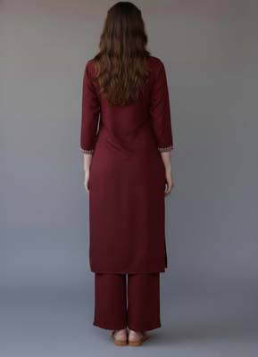 Maroon embroidered rayon kurta set 2