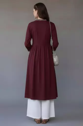 Maroon embroidered rayon kurta set