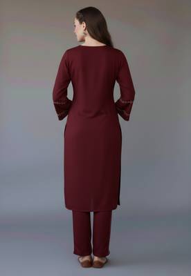 Maroon embroidered rayon kurta set 2