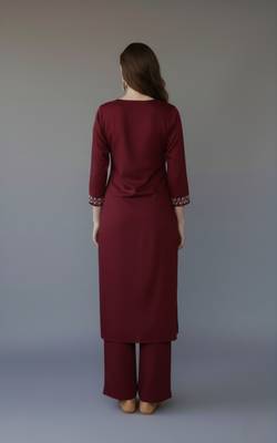 Maroon embroidered rayon kurta set 2