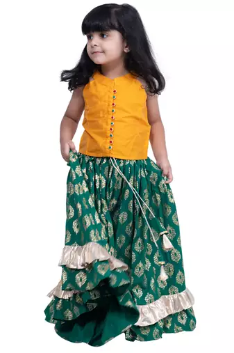 sleevless solid top with printed lehenga  - yellow & green