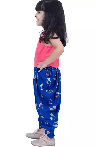sleevless incut potali button top with dhoti - coral & blue