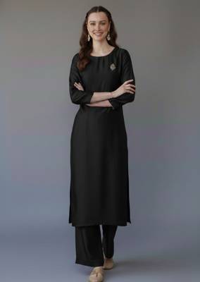 Black embroidered rayon kurta set 3