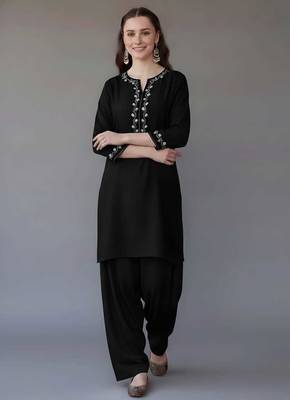 Black embroidered rayon kurta set 3