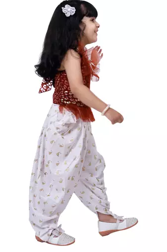sleeveless all over printed top with dhoti -brown & white