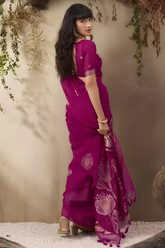 Rani pink munga silk handloom weaving saree