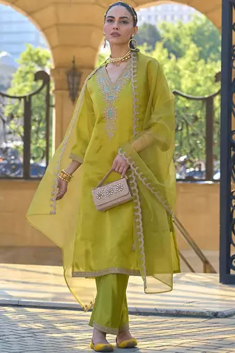 Pear georgette embroidered straight kurta trousers with dupatta set