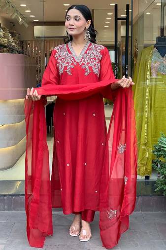 Embroidered chanderi salwar suit in red