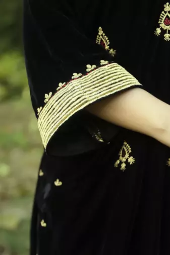 Black velvet embroidered kurta set