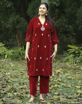 Red velvet hand embroidered kurta set 2
