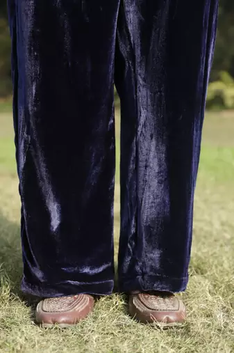 Navy blue velvet embroidered kurta set