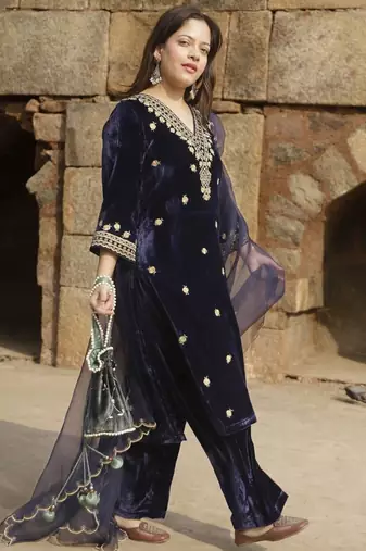 Navy blue velvet embroidered kurta set with dupatta