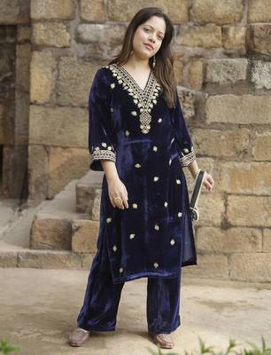 Navy blue velvet embroidered kurta set with dupatta 2