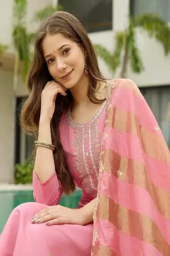 Rose zehra silk kurta set