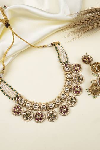 Handcrafted kundan beads bandhai necklace set