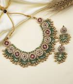 Antique gold kundan bandhai necklace with pearl