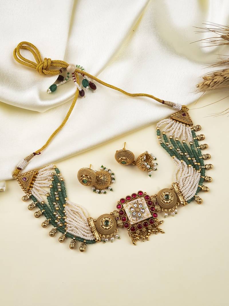 Handcrafted kundan meenakari bandhai chowker set