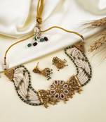 Designer kundan meenakari pearl bandhai choker set 